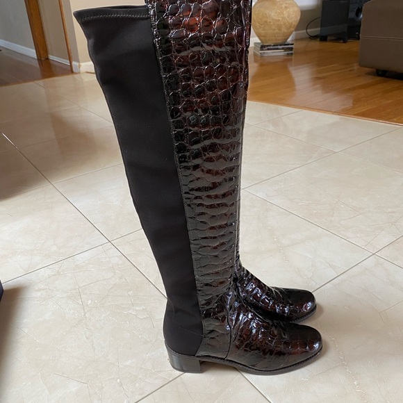 Excellent condition Stuart Weitzman knee high boots, size 8. - Picture 9 of 9